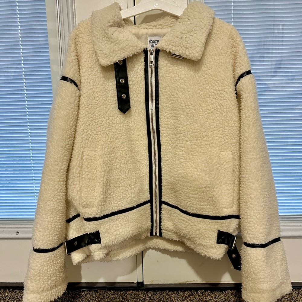 Women’s Cream Sherpa Jacket with Black Accents